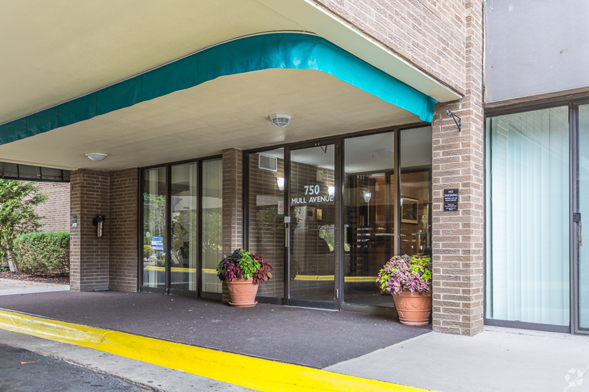 Fairway Tower & Manor Apartments in Akron, OH