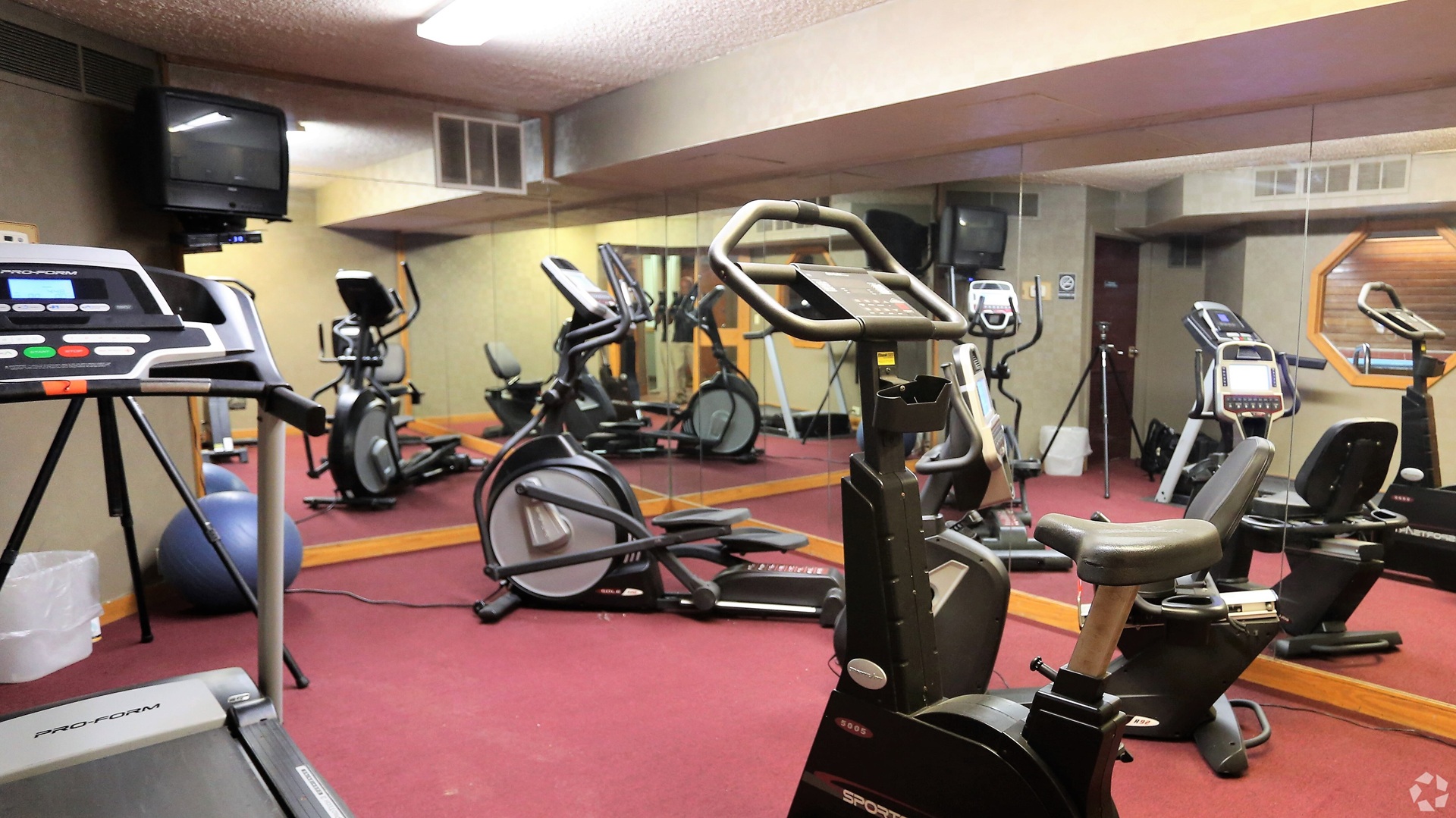 Fairway Tower & Manor Apartments fitness center in Akron Ohio